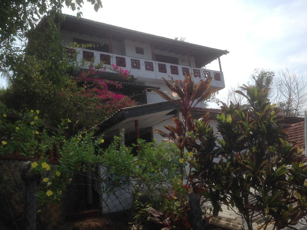 Yoho Villa Sea View Mirissa Exterior photo
