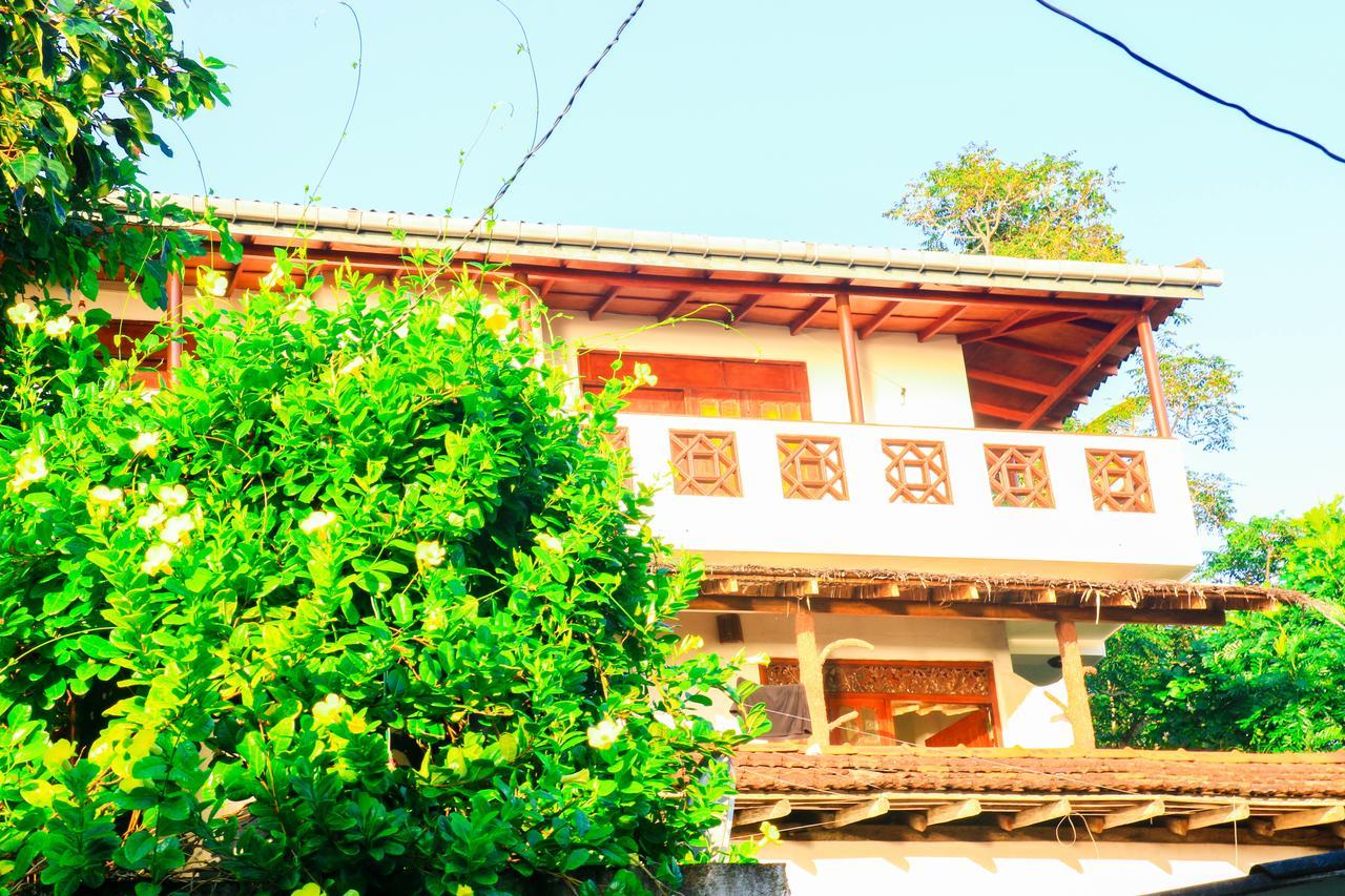 Yoho Villa Sea View Mirissa Exterior photo